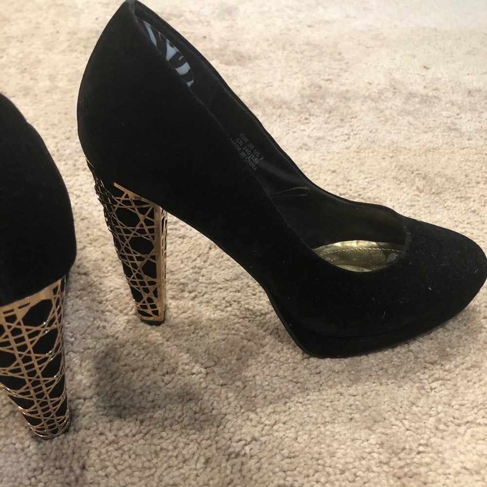 H & M gold designed heels